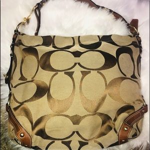 Coach Signature Classic Large C Tote